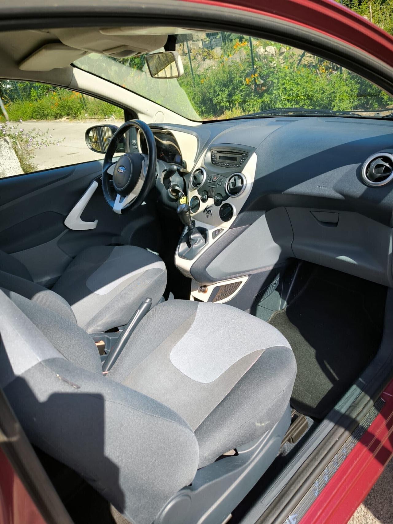 Ford Ka Ka+ 1.2 8V 69CV Titanium 2011
