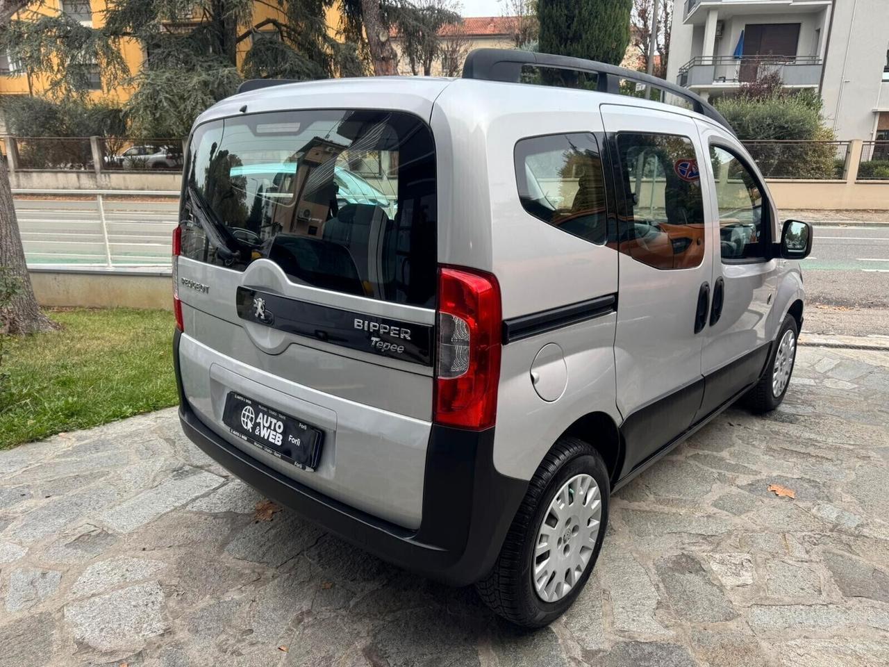 PEUGEOT BIPPER TEPEE 1.3 HDi 75cv FAP OUTDOOR NEOP.