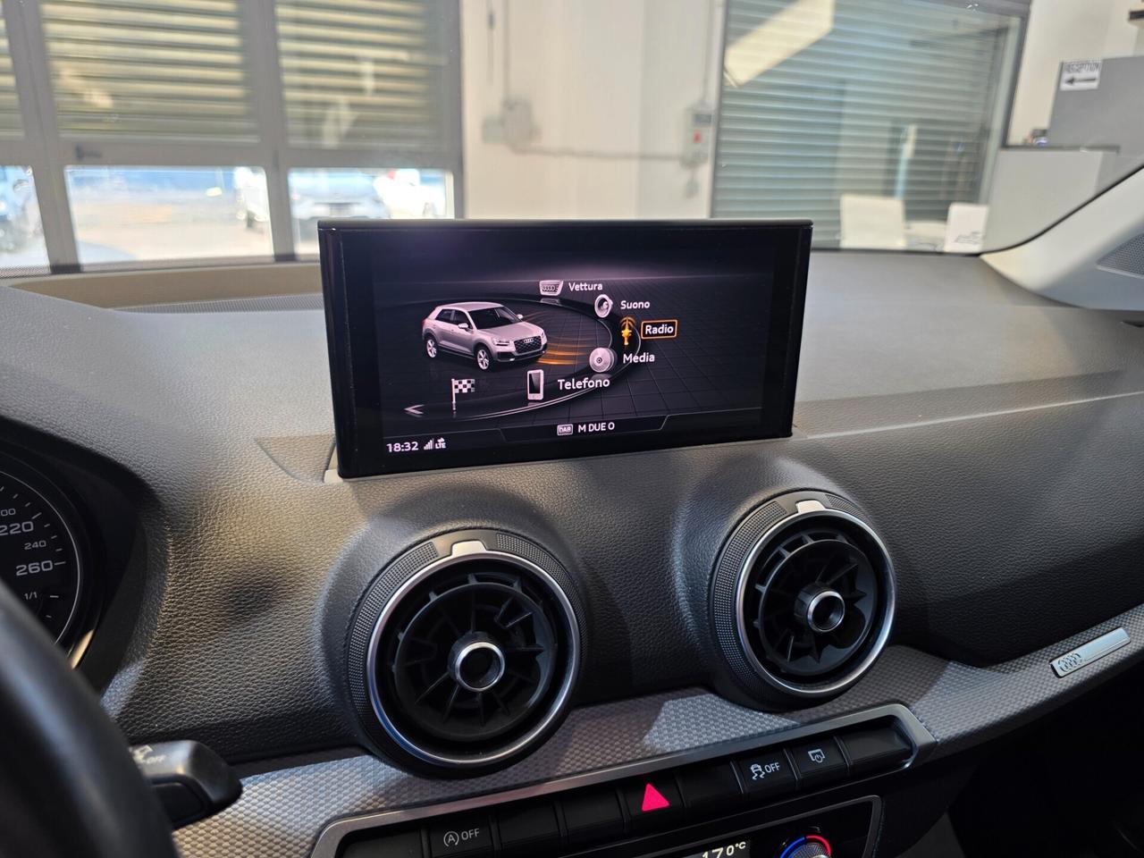 Audi Q2 30 TDI S tronic Business