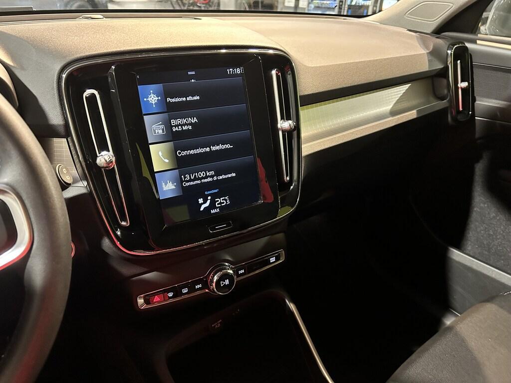 Volvo XC40 2.0 D4 Business Plus AWD Geartronic