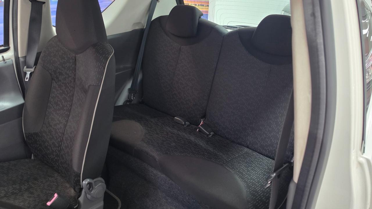 Peugeot 107 1.0 68CV 3p. Plaisir