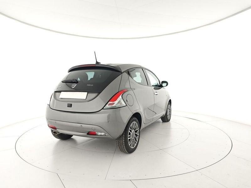 Lancia Ypsilon 1.0 FireFly 5 porte S&S Hybrid Gold Plus