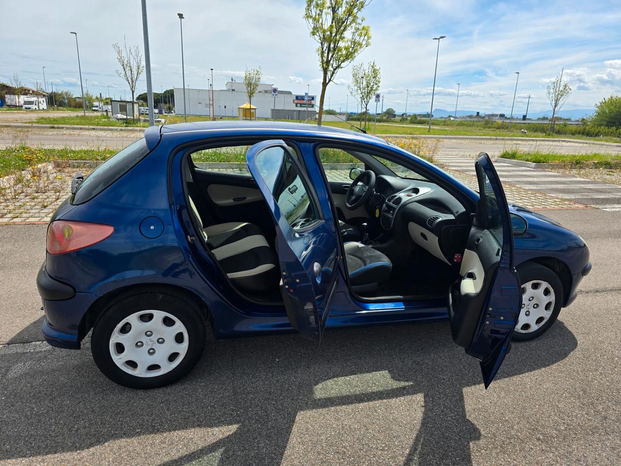 PEUGEOT 206 1.2 BENZINA NEOPATENTATI