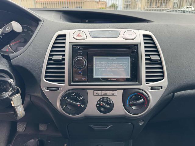 HYUNDAI i20 1.2 77CV 80MILA KM OK NEOPATENTATI
