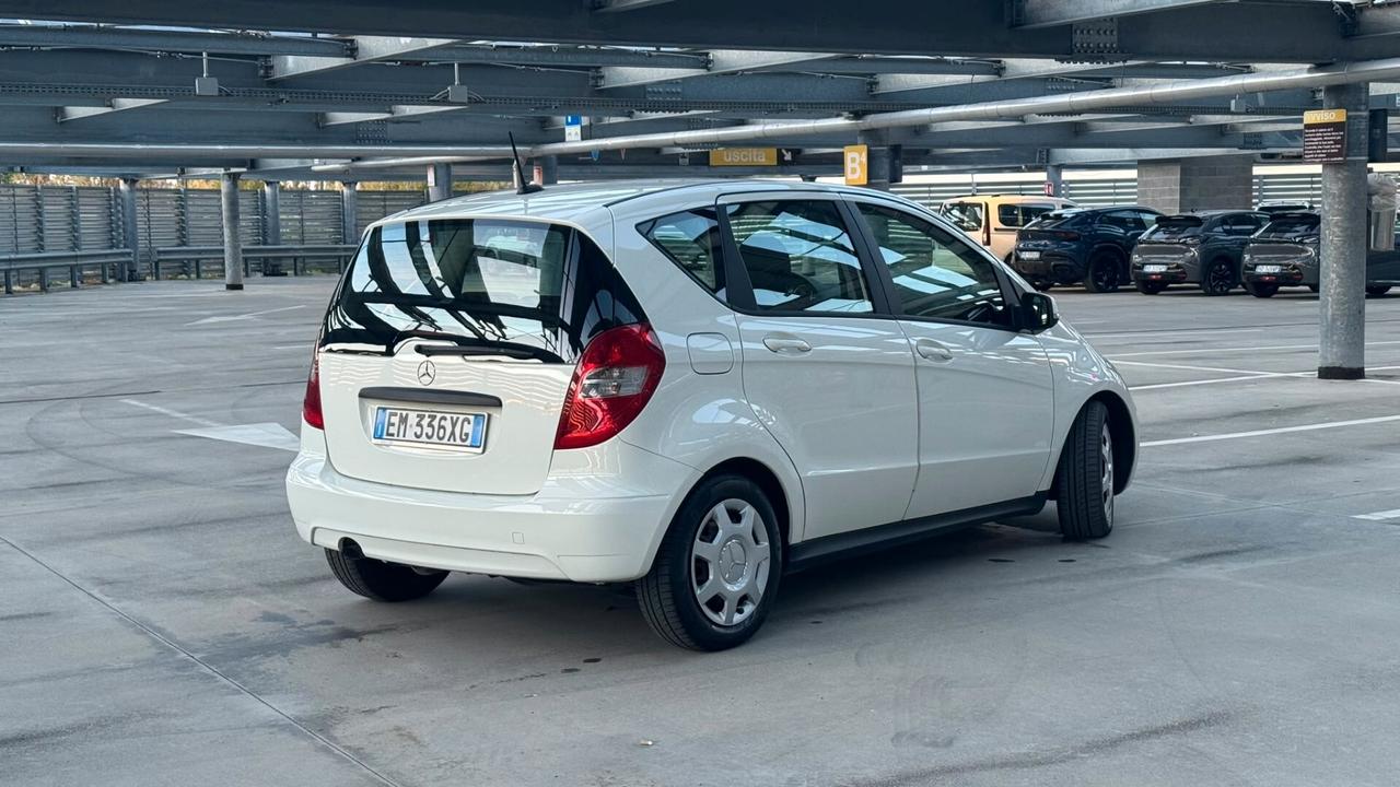 Mercedes-benz A 160 CDI BlueEFFICIENCY Executive