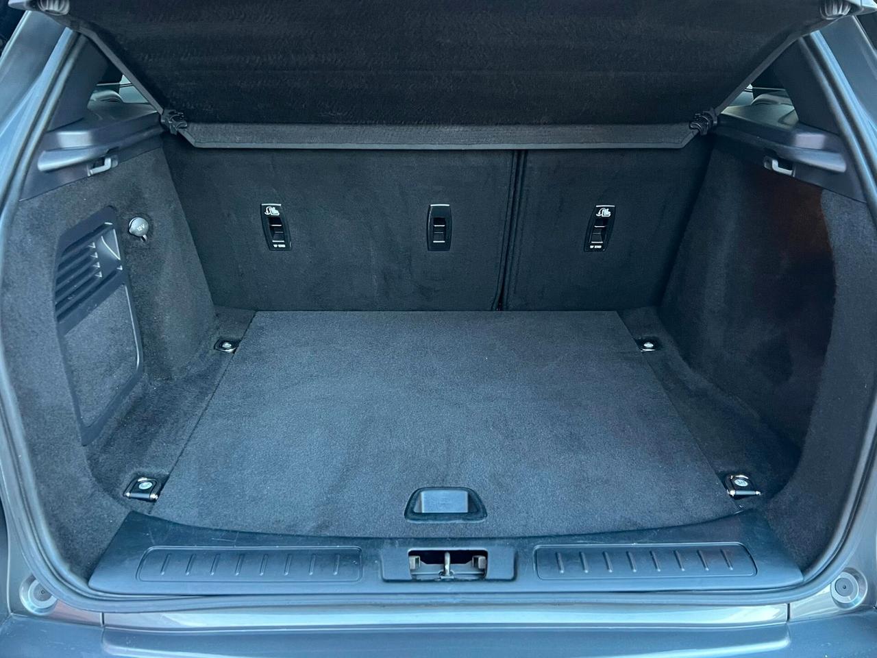 Land Rover Range Evoque 2.0 TD4 180 CV 5p. SE Dynamic