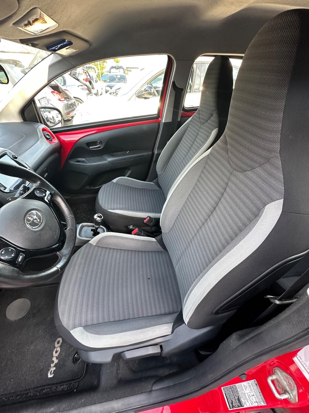 Toyota Aygo 1.0 VVT-i 72 CV 5 porte x-play MMT