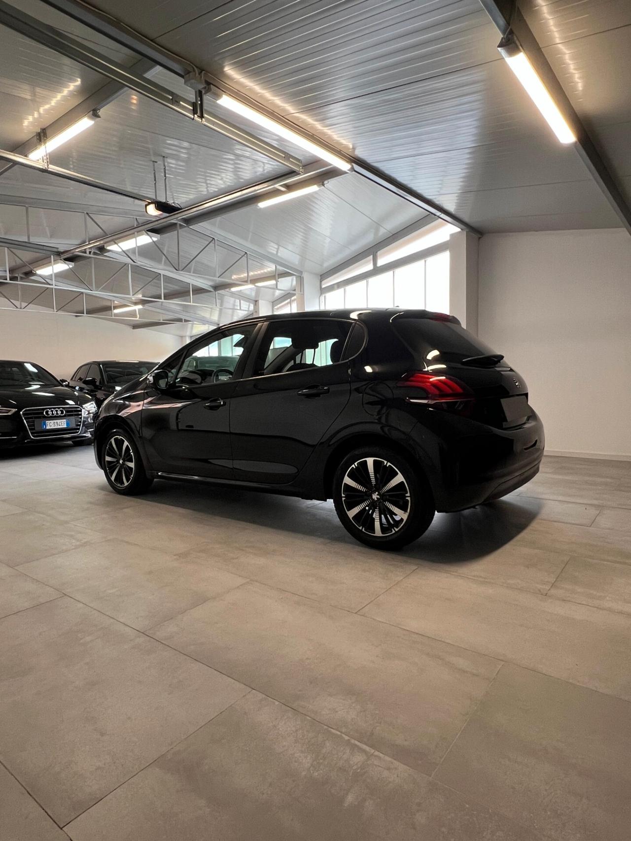 Peugeot 208 BlueHDi 100 S&S 5 porte GT Line
