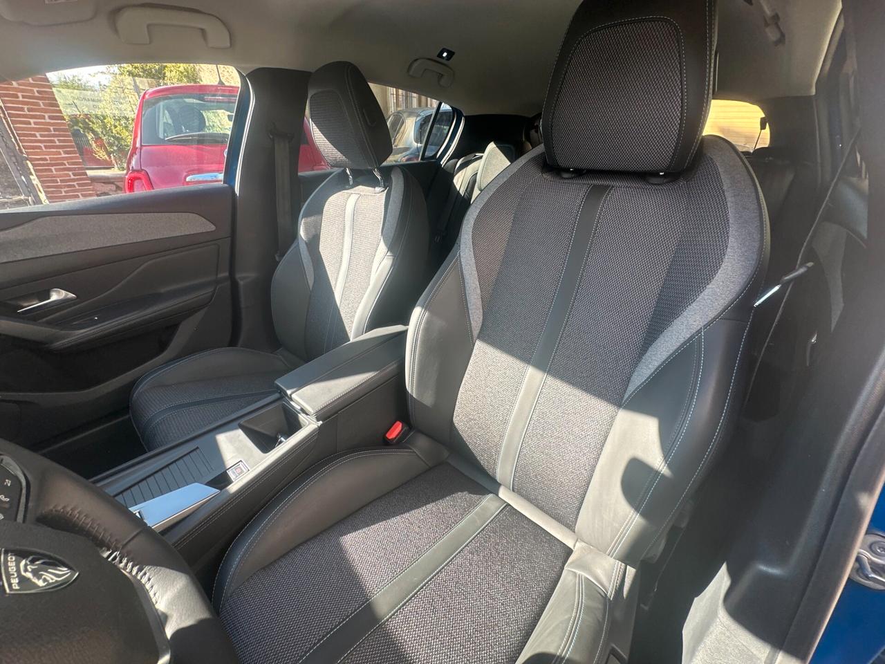 Peugeot 308 2023 1.5 DIESEL 130CV