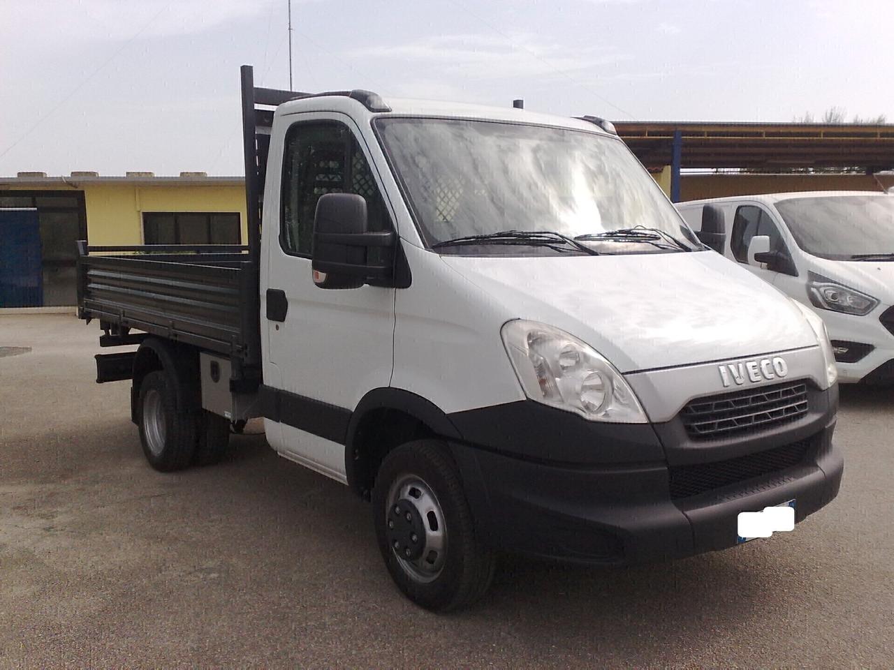 Iveco Daily 35c11 2.3hpi Ribaltabile Trilaterale - 2013