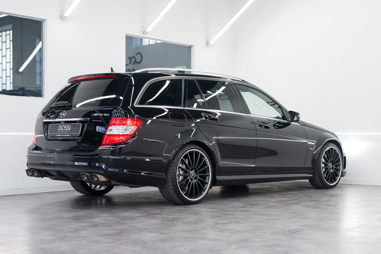 Mercedes-benz C 63 AMG