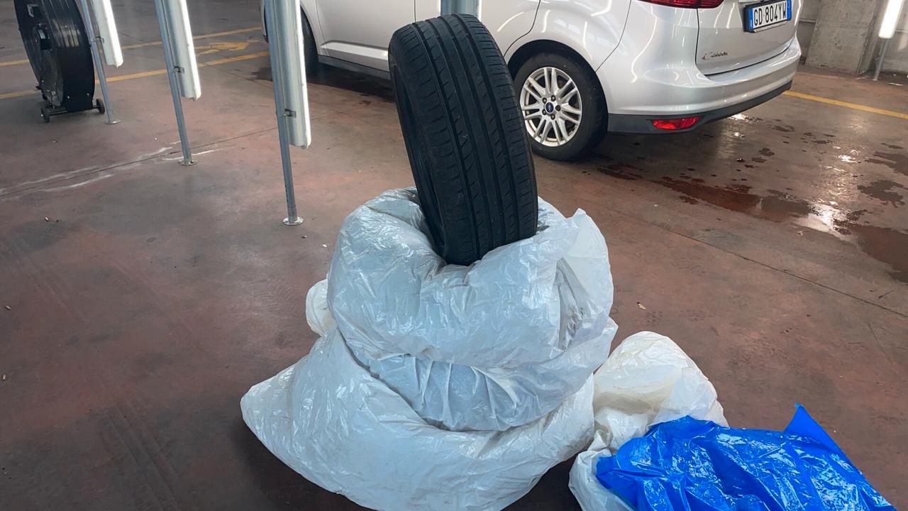 IN ARRIVO Ford C-Max 1.6 TDCi 115CV Titanium