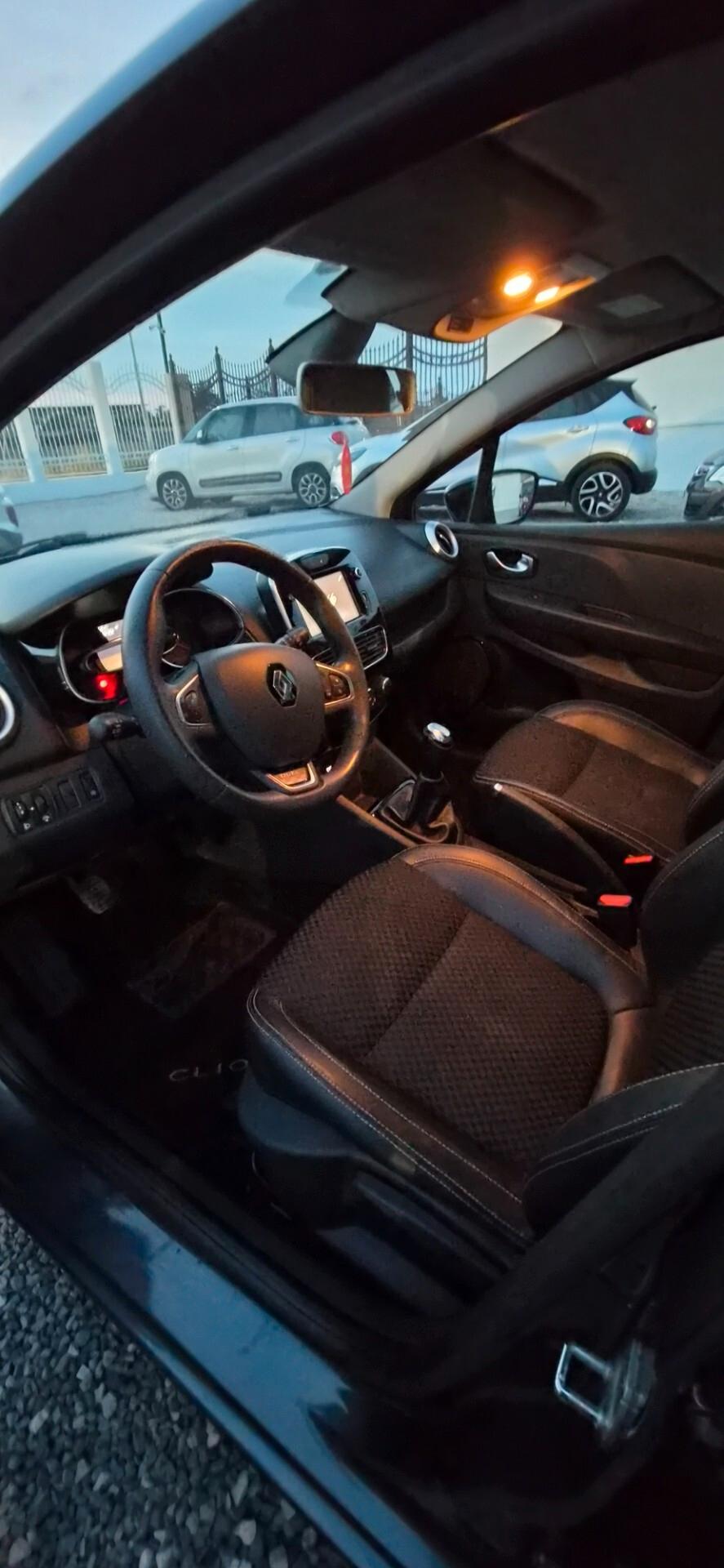 Renault Clio Sporter dCi 8V 75 CV Moschino Life n1