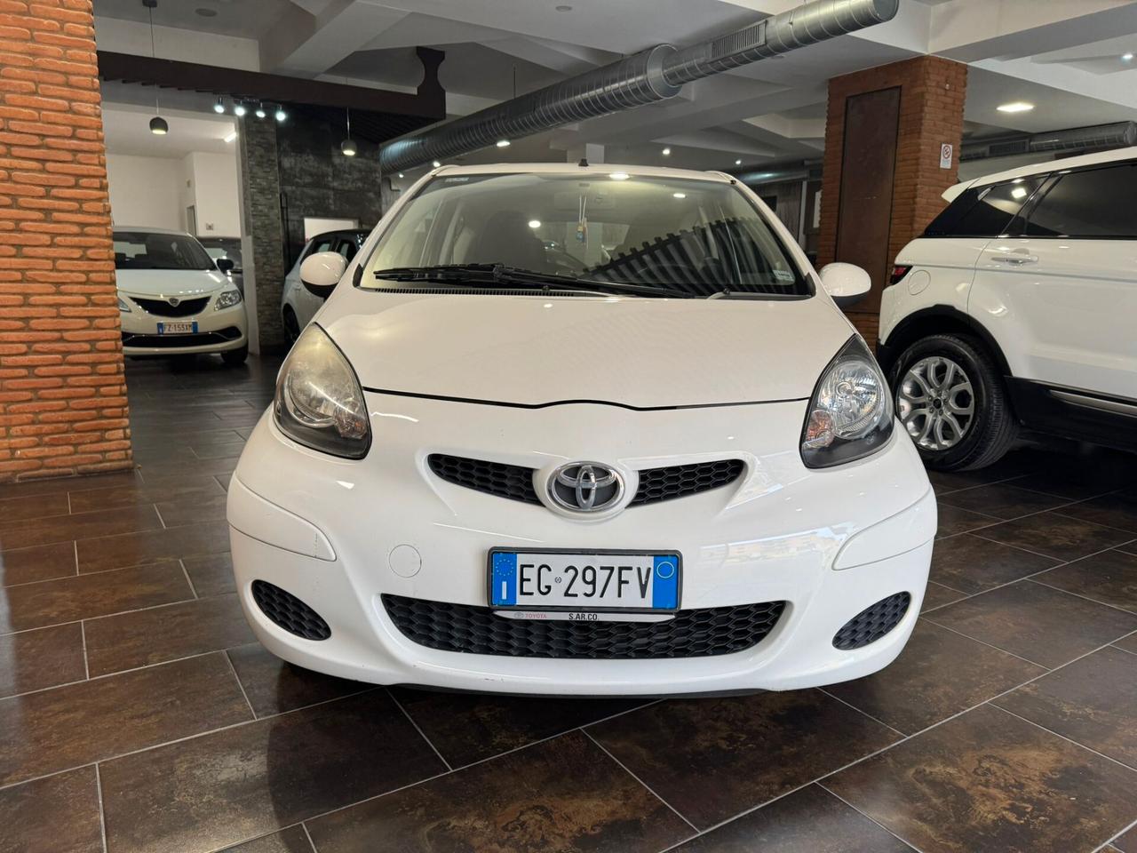 Toyota Aygo 1.0 12V VVT-i 3 porte Sol Connect