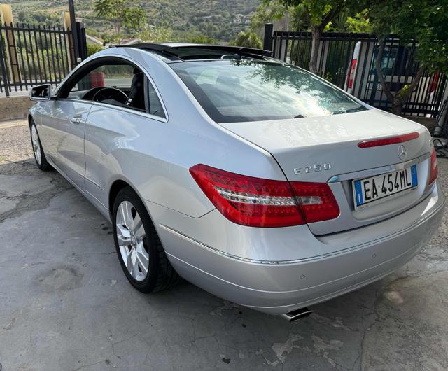 MERCEDES-BENZ E 250 CDI Coupé BlueEFFICIENCY Avantgarde