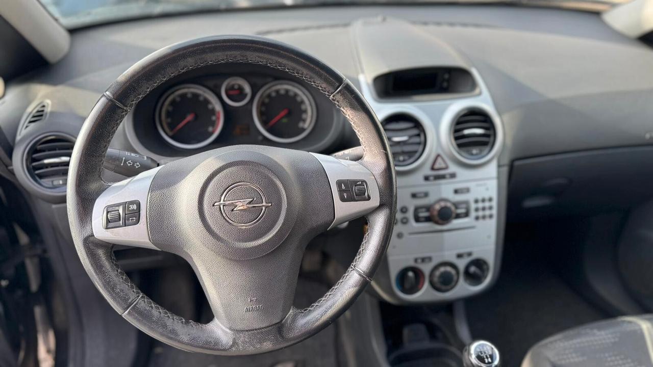 Opel Corsa 1.2 BENZINA 2011 NEOP.
