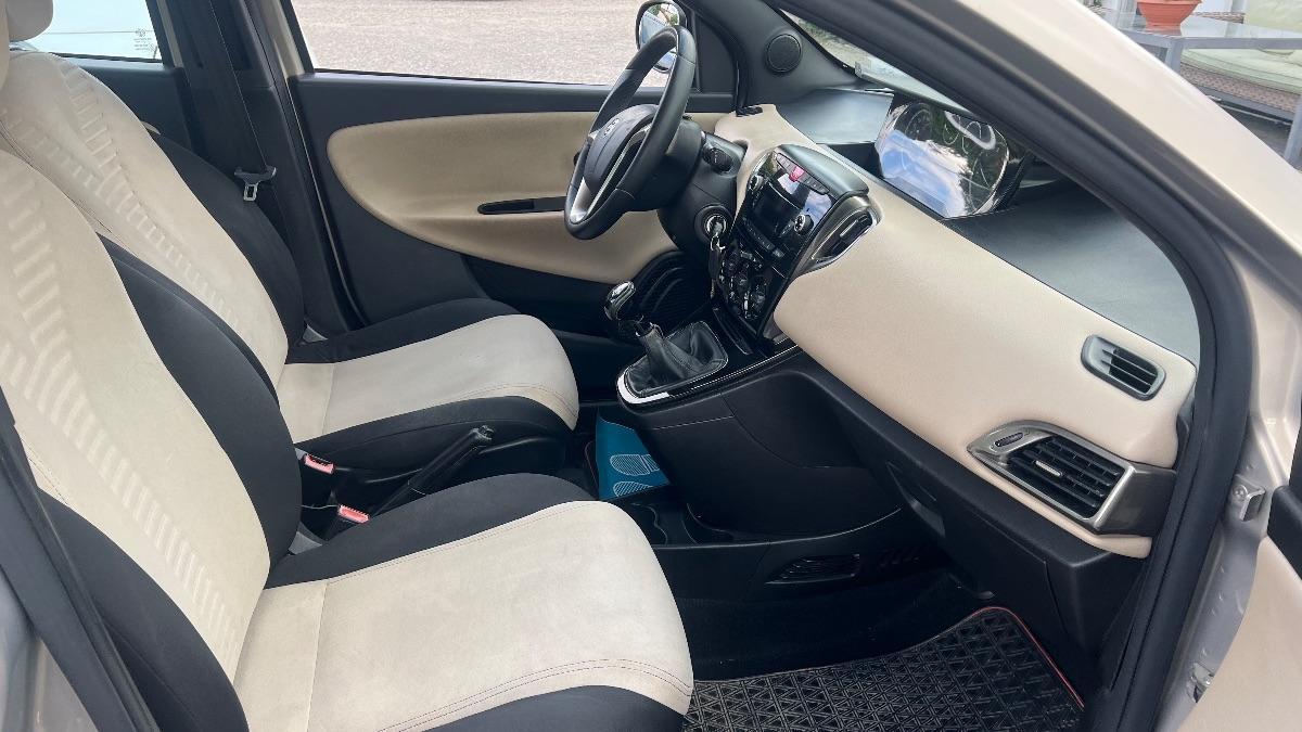 LANCIA - Ypsilon 1.3 mjt Gold c/CL s&s 95cv
