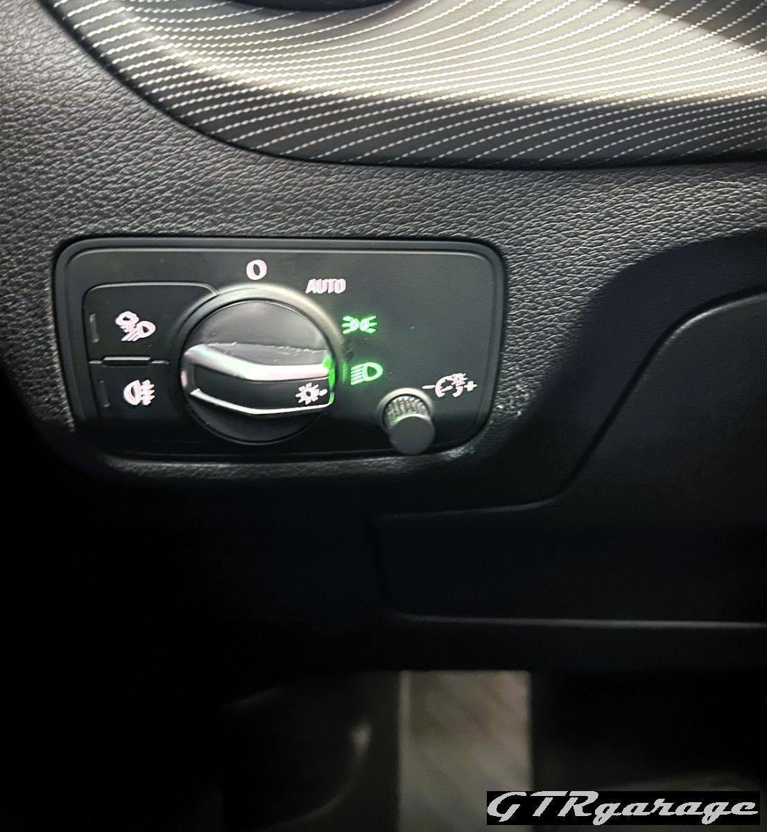 AUDI - Q2 - 30 TFSI S tronic Admired