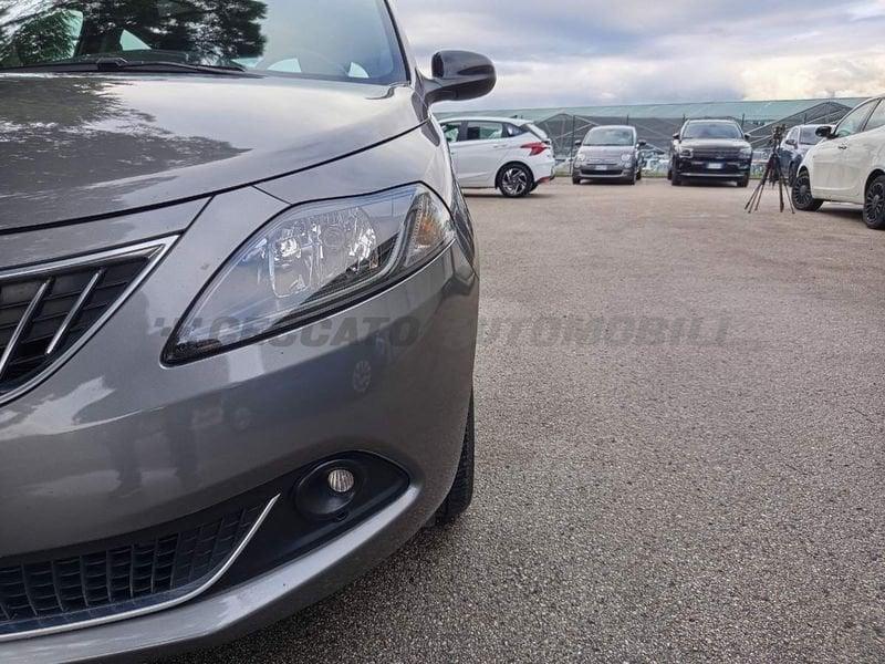 Lancia Ypsilon Ypsilon 1.0 firefly hybrid Gold s&s 70cv 5p.ti