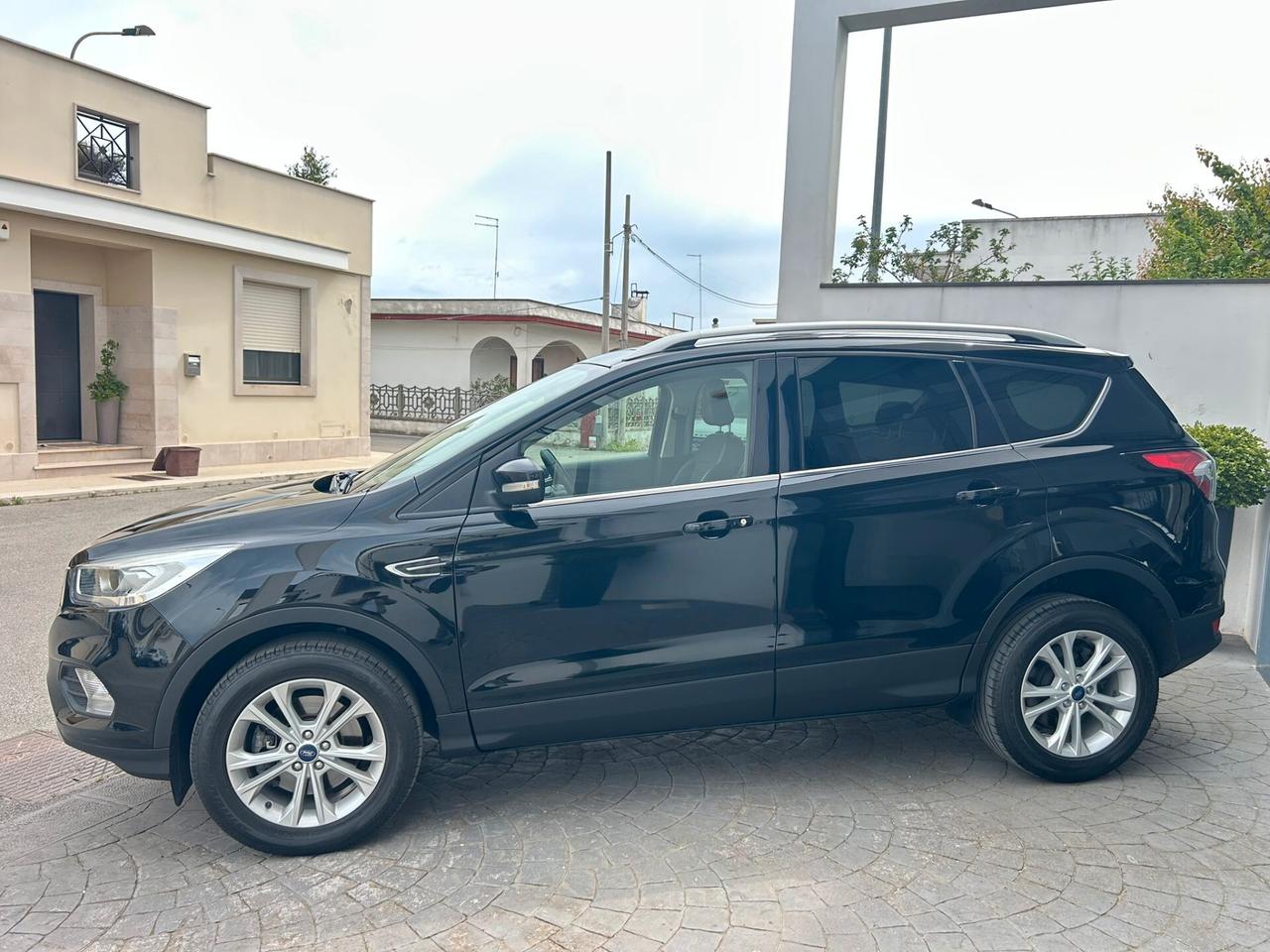Ford Kuga 1.5 TDCI 120 Cv TITANIUM NAVI/RET-2018