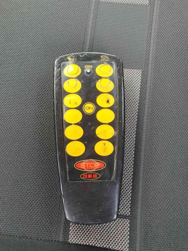 IVECO Daily 35.12 2.8 TDI carroattrezzi