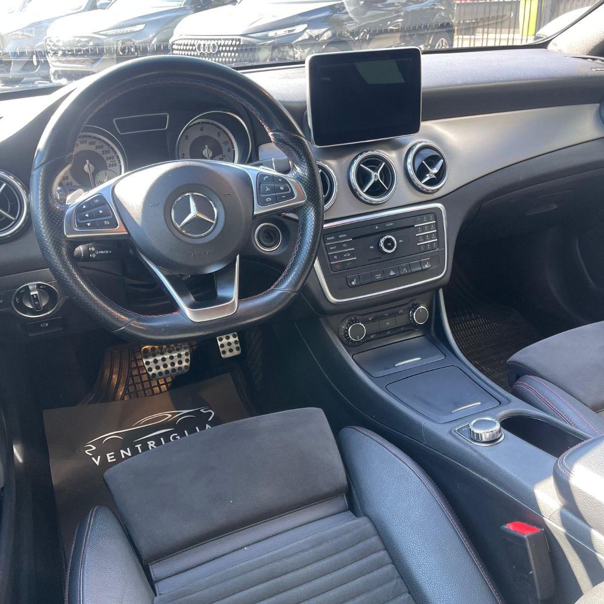 MERCEDES GLA 200D AUTOMATIC PREMIUM