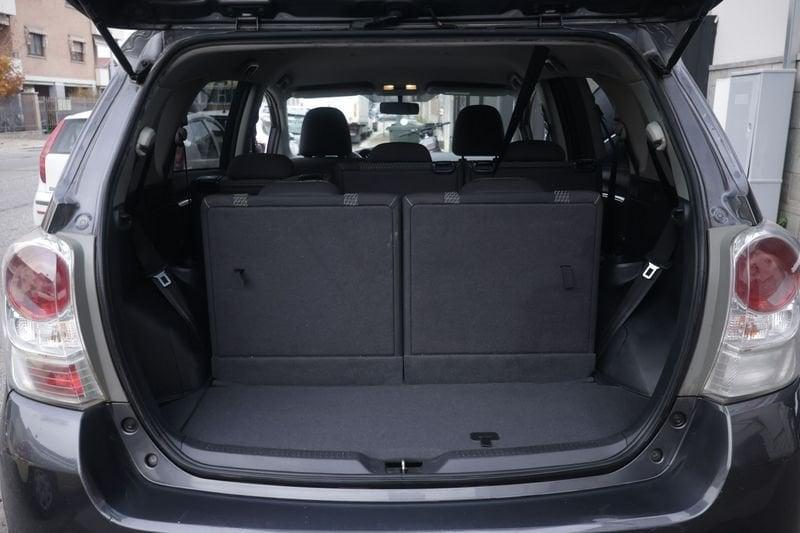 Toyota Verso Toyota Verso 1.6 D-4D Style 7 posti 82KW ANNO 2014