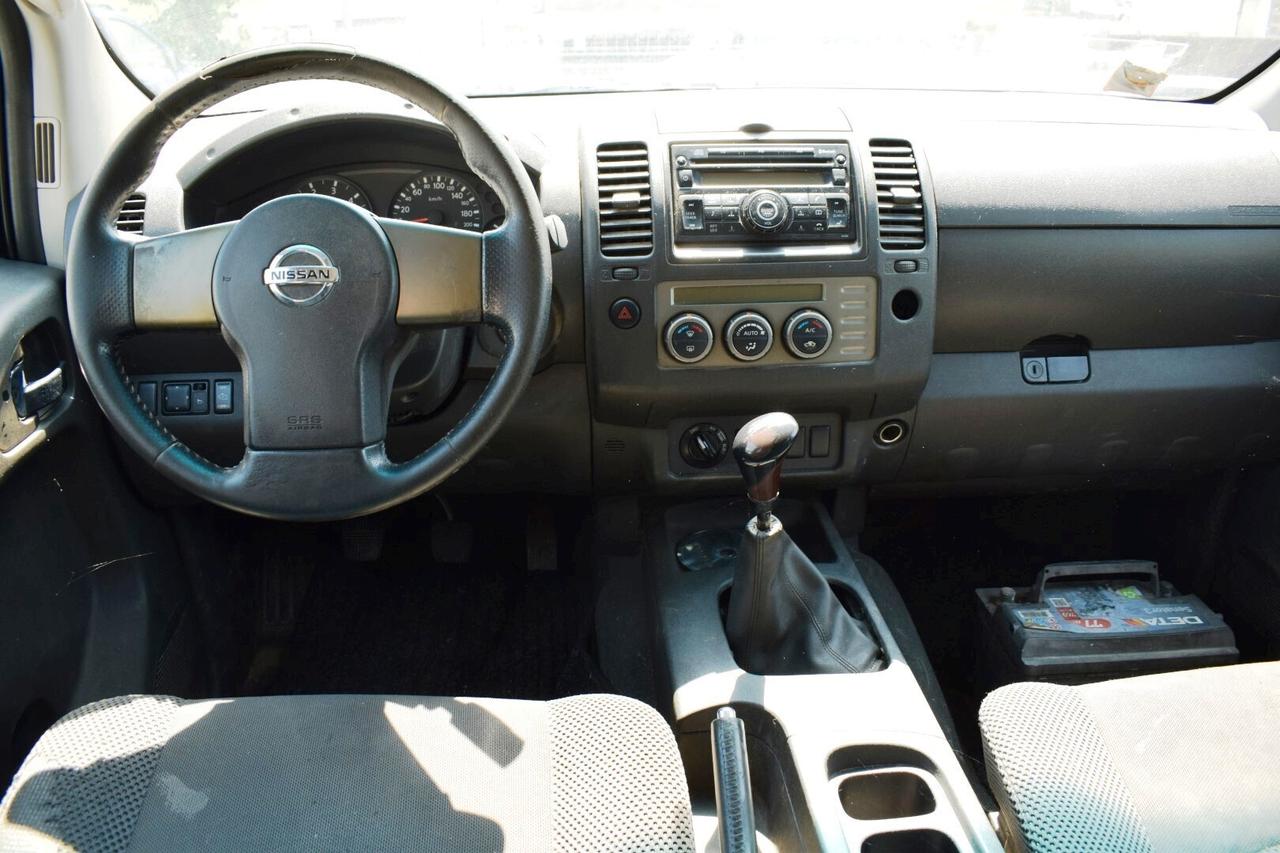 Nissan Navara 2.5dCi 174cv Doppia Cabina Sport Pick-up 4WD DA RIPARARE