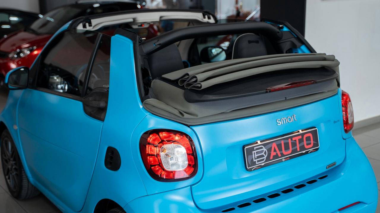 Smart ForTwo CABRIO 0.9 BRABUS EDITION 1/200 ESEMPLARI LED NAVI