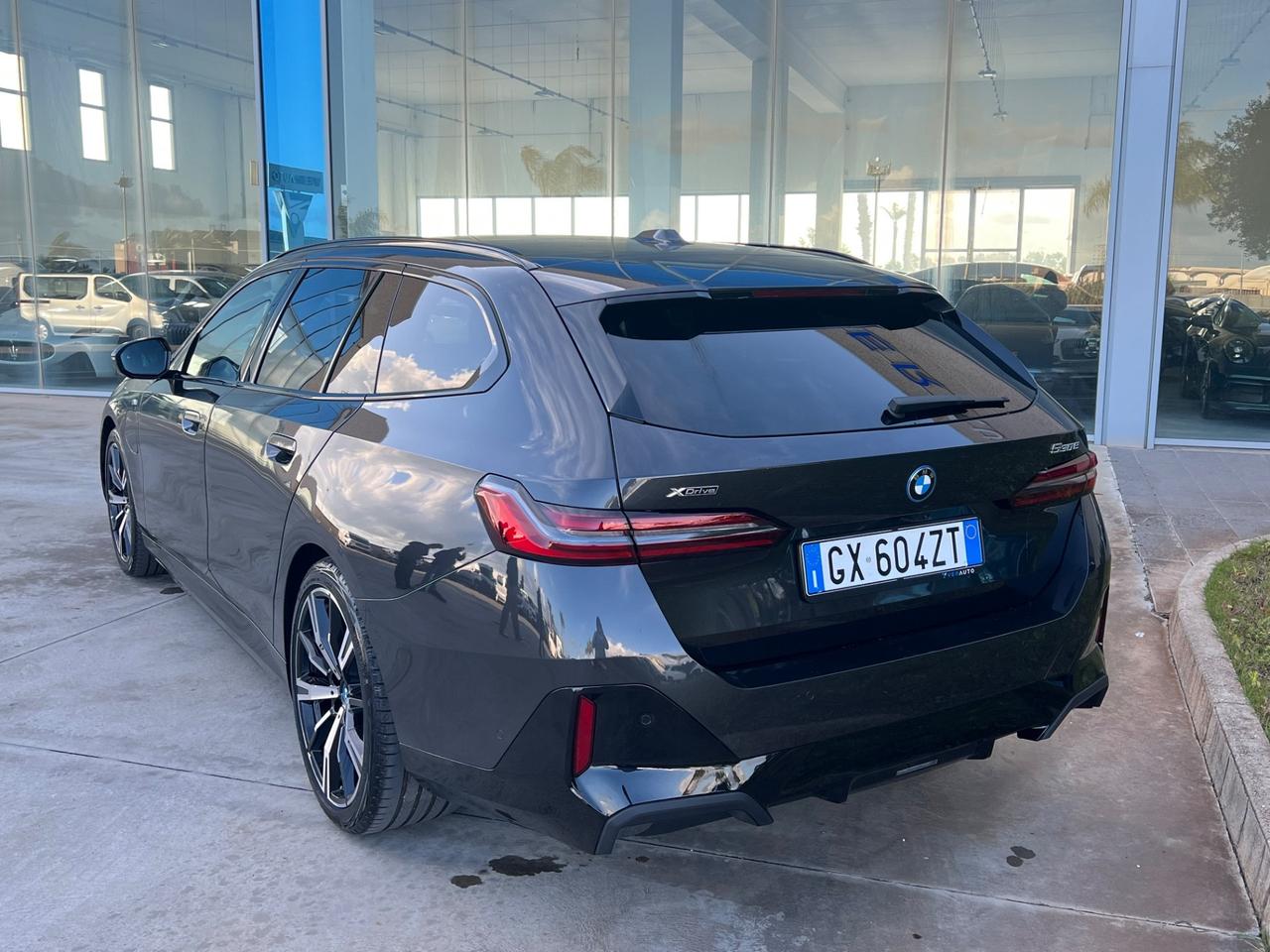 Bmw 530e xDrive Touring Msport possibilità noleggio no scoring