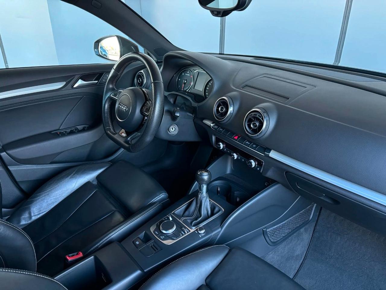 Audi A3 Sportback 1.6 tdi s-line