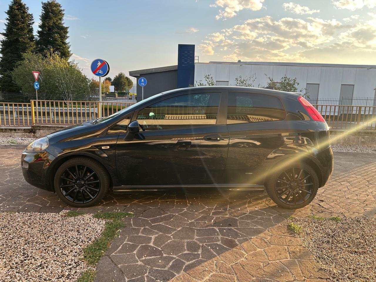 Fiat Grande Punto - 1.9 MJT 130 CV Sport 152.000 KM