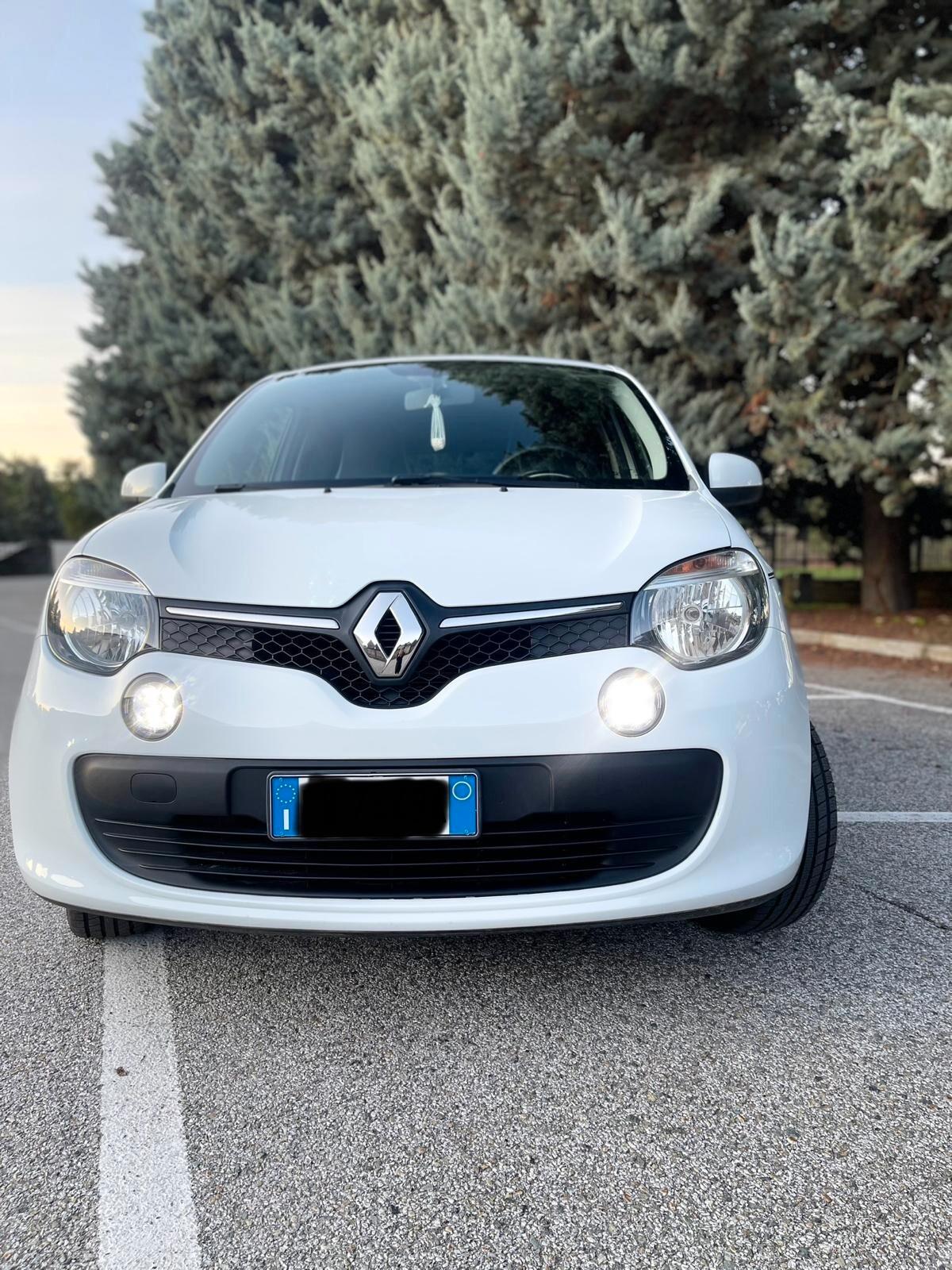 NEOPATENTATI Renault Twingo SCe Lovely