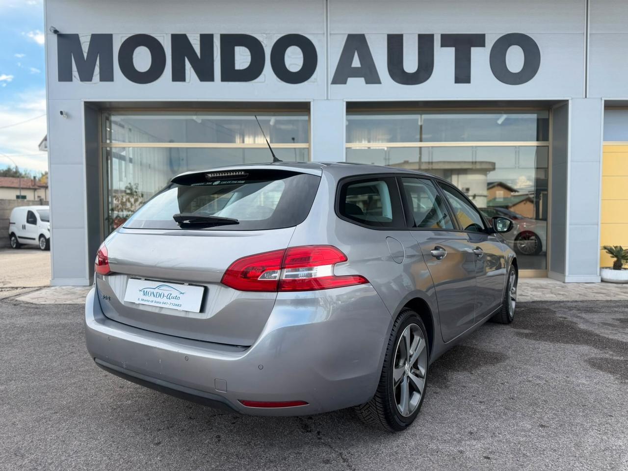 Peugeot 308 PureTech Turbo 130 S&S SW Allure