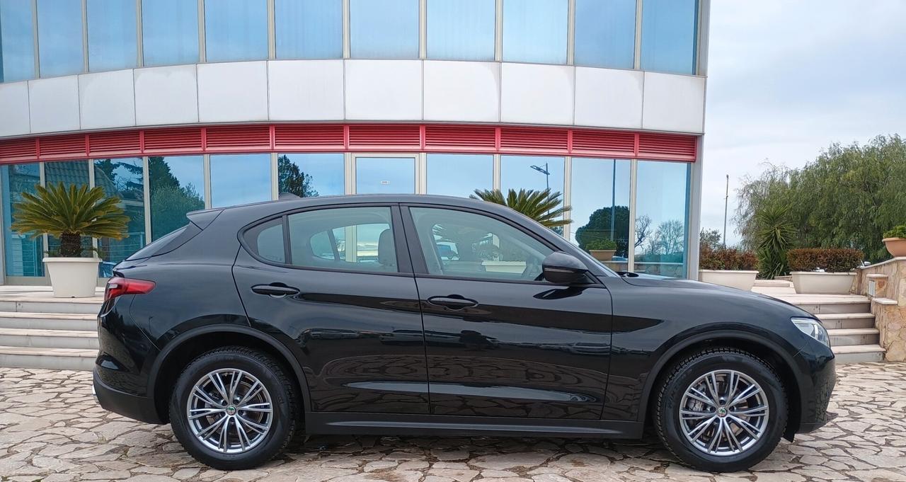 Alfa Romeo Stelvio 2.2 Turbodiesel 160 CV AT8 RWD Business