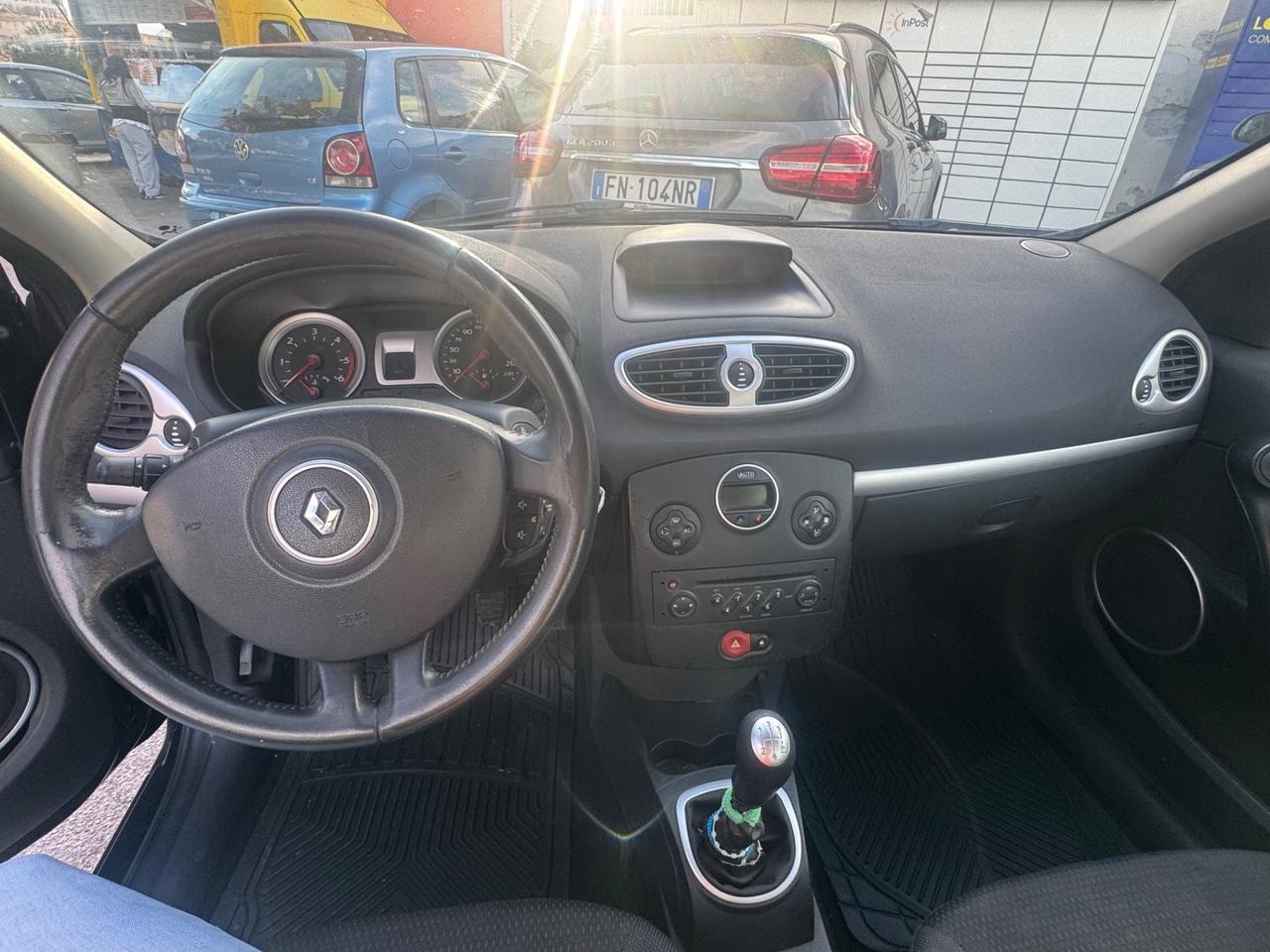 Renault Clio 1.5 dCi 85CV 3 porte 3700€ COMPRESO PASSAGGIO