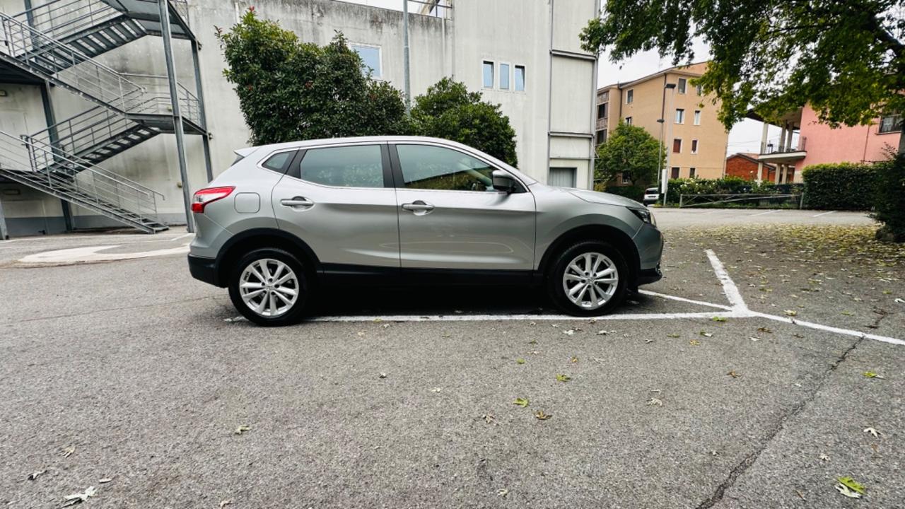 Nissan Qashqai 130CV.Gancio di traino omologato.EURO 6B