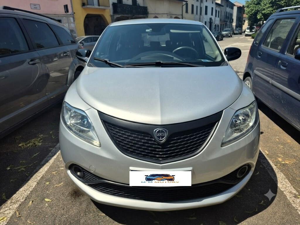 Lancia Ypsilon 1.2 69 CV 5 porte Elefantino Blu