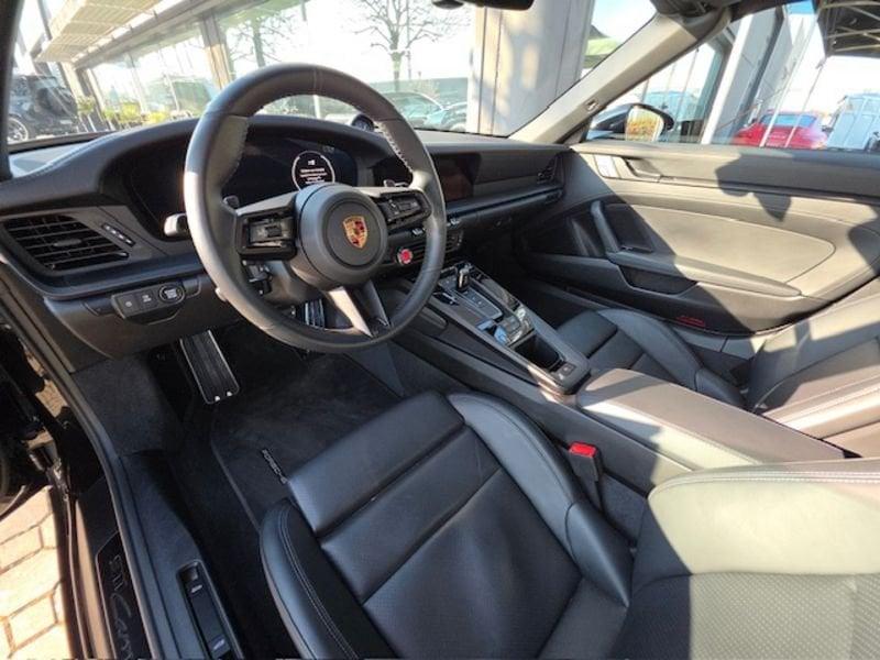 Porsche 911 992 Carrera 4 GTS Cabriolet 541 CV (992.2)