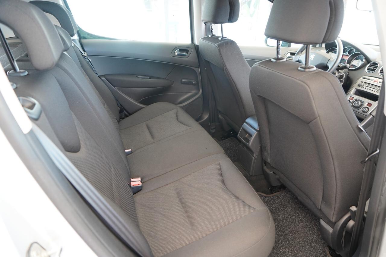 Peugeot 308 1.6 HDi 90CV 5 porte