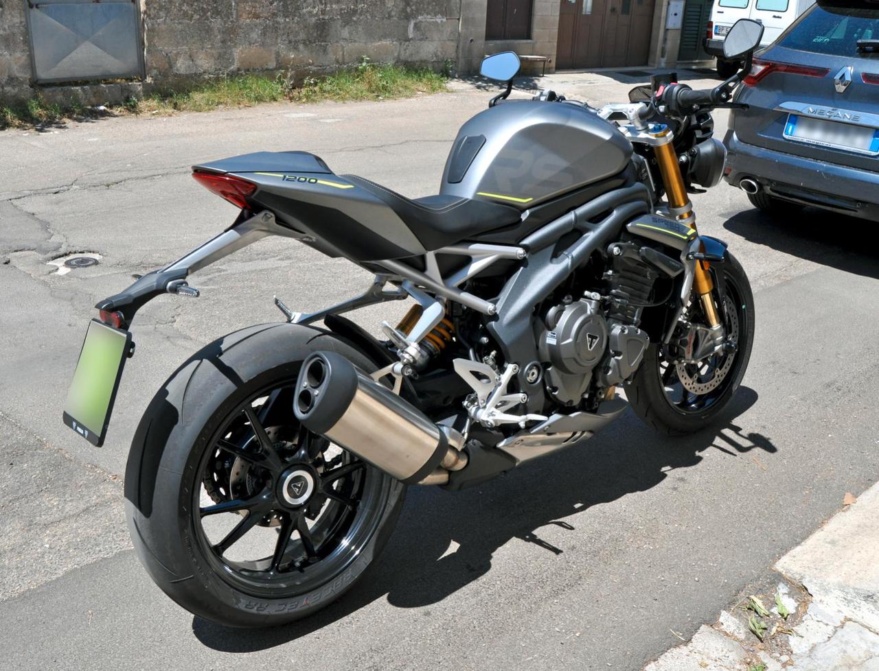 Triumph Speed Triple R 1200 rs