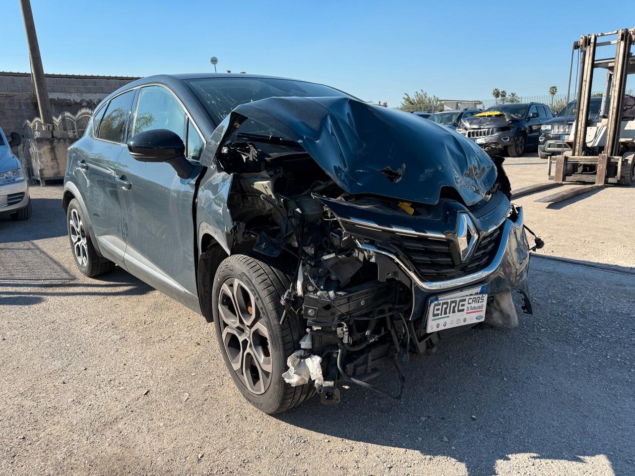 RENAULT CAPTUR 2020 1.5 DIESEL 95CV *SINISTRATA