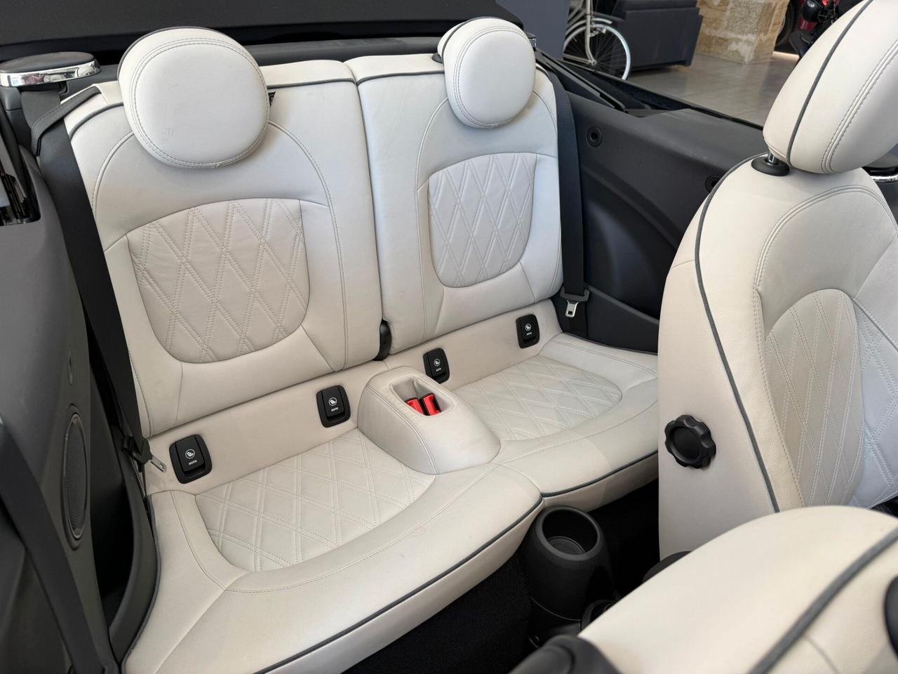 Mini 1.5 Cooper Hype Cabrio automatica