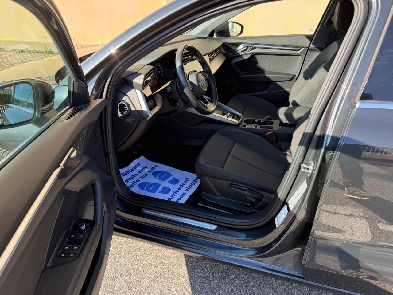 Audi A3 35 TDI S tronic Business Advanced