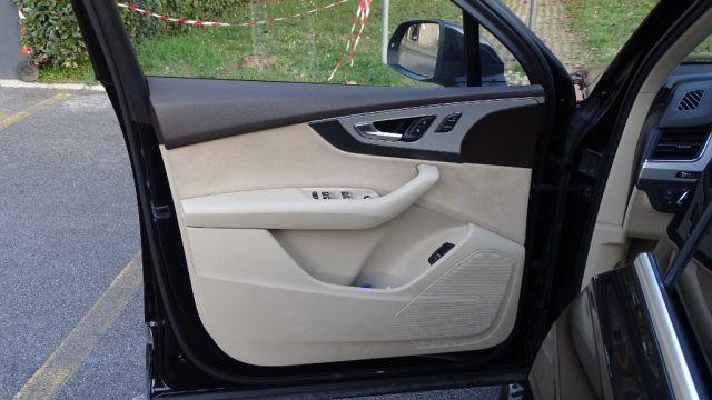AUDI Q7 3.0 TDI 272 CV quattro tiptronic, Plus, Garanzia..