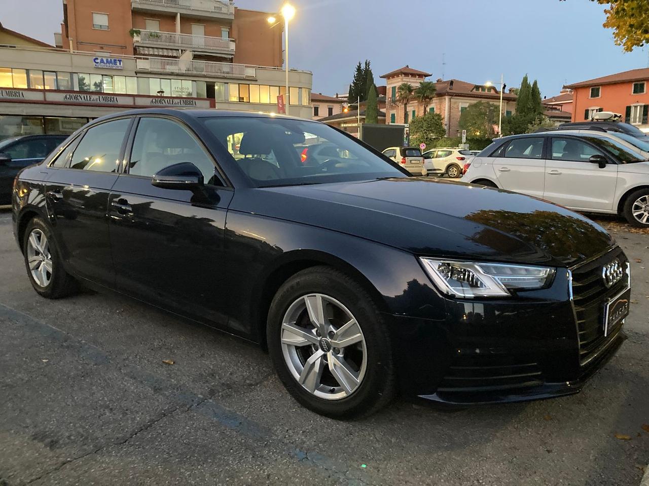 Audi A4 2.0 35 TDI Business #7324