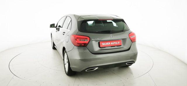 MERCEDES-BENZ A 220 d Automatic Business