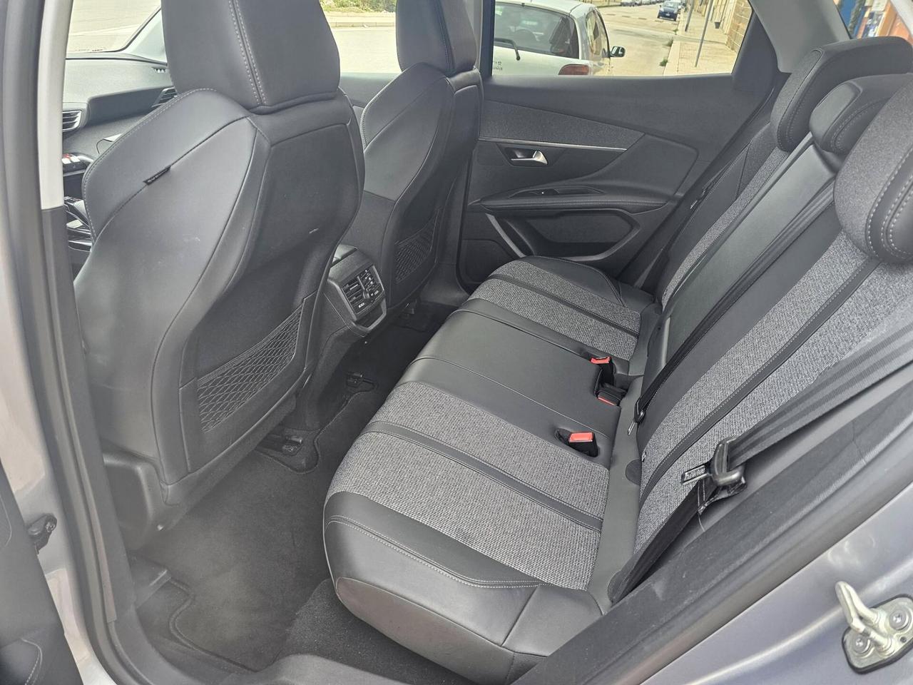 PEUGEOT 3008 1.5 BLUEHDI 131CV EAT8 GT-LINE