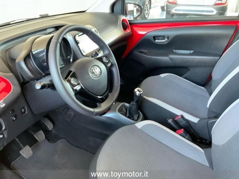 Toyota Aygo 2ª serie Connect 1.0 VVT-i 72 CV 5 porte x-play
