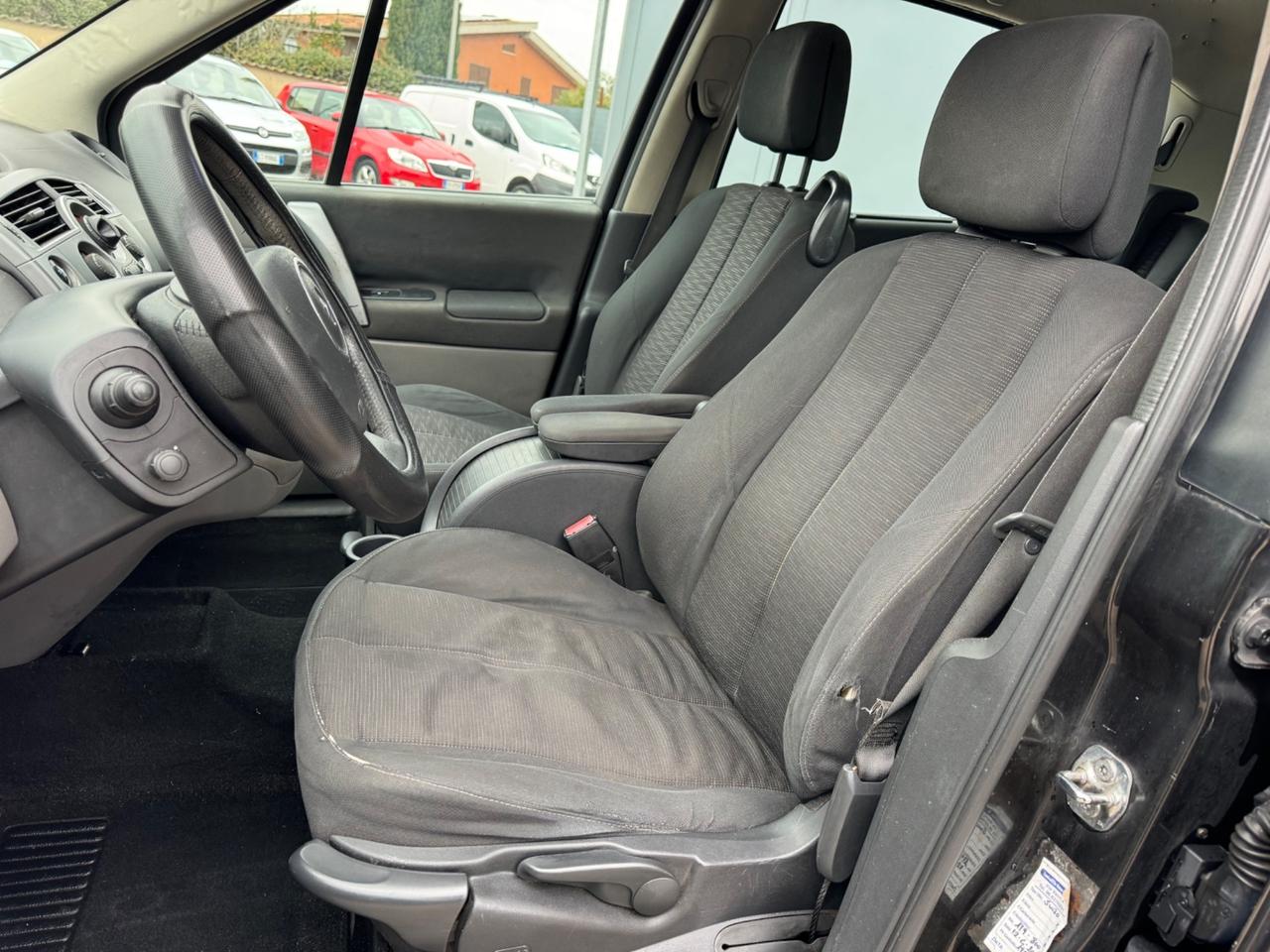 Renault Scenic 1.9 dCi 130CV Dynamique